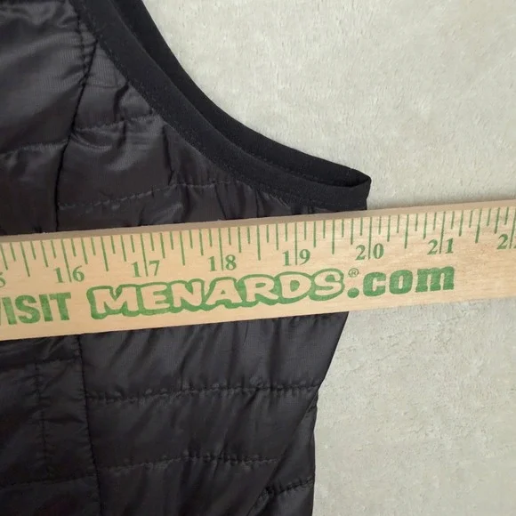 Patagonia Black Quilted Vest - Picture 6 of 8